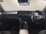 クラウンクロスオーバー 2.5 G アドバンスト レザー パッケージ E-Four 4WD 本革シート