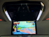 【フリップダウンモニター】付き☆後部座席に座りながら大画面でTVやDVDをお楽しみいただけます♪