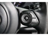マルチインフォメーションディスプレイの操作スイッチがハンドル部にあります!みたい情報をすぐに確認できます。