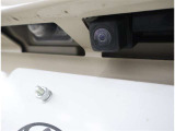 バックカメラが付いているので後方確認が非常にしやすいです。今や運転初心者も熟練者も必須装備!ついていて損はないですね♪