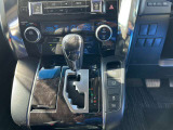彦根インターからお車で3分とアクセス便利!近くには有名観光地の彦根城もありますので、観光と合わせてのご来店も良いですね♪活気溢れる自慢のスタッフがお客様のご来店をお待ちしております!