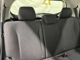 運転席後ろ側です。