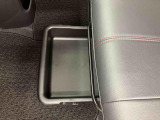 入口には除菌スプレーを設置しておりますので、ご自由にご利用ください。