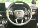 【純正革巻きステアリング】上質な革を使用することで、手にしっかり馴染みとても運転しやすいハンドルです♪