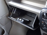 【収納】車検証やティッシュBOXいろいろすっきり収納できて便利です!
