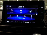 フルセグTVを搭載。CD/DVD再生、Bluetoothオーディオに対応しています。