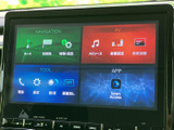 ナビゲーションやAV、各種設定、アプリのメニューがひと目で確認できる画面です。項目ごとにまとまっており、目的の機能を選びやすい構成になっています。