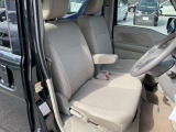 運転席も広々、ドライブも楽しめますね♪実際お座りいただくのが、分かりやすいと思います。お気軽にご来店ください!