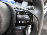 Hondaセンシングの機能のひとつ、アダプティブクルーズコントロール付!アクセルから足を離しても設定したスピードと前車との車間を保ち走行してくれます!車線維持もアシスト☆高速道路で疲労軽減ですね☆