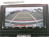 バックカメラ付き♪車庫入れ、バックでの駐車時に後方が見える事での安心感は大きいです☆一度装備したら外せなくなるアイテムです♪
