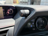 走行モードの切り替えは大型トルグスイッチにて変更可能です。