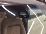 【あんしんパッケージ】低速走行時に前方車両との衝突の回避・軽減を衝突軽減ブレーキで支援!前方に障害物がある状況でアクセルペダルを踏み込んだ場合に 急発進の防止を支援する機能も備えています。