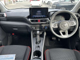 カジュアルな運転席周り。操作性も良く運転しやすい一台です