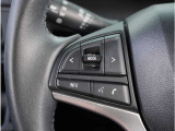 【ステアリングスイッチ】運転中、前方から目線をそらすことなく、オーディオ等の操作が可能な便利機能。安心&快適ドライブにはマストな装備。