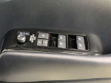パワーウインドウスイッチ、いたずら防止・挟みこみ防止に、ウインドウロックスイッチを使用ください。便利な電動可倒式ミラースイッチ、集中ドアロックスイッチ
