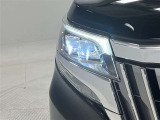 LEDヘッドライトとオートマチックハイビームで夜間走行時の安心感が違います!