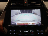 バックガイドモニターで、後方を確認しながら安心して駐車することができます。運転初心者も熟練者も必須の機能ですよ!