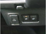 運転席と助手席はシートヒーター、DC12V電源が付いています。