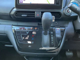 駐車ブレーキは電動式です。オートホールド機能付きで便利ですね