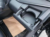 運転席側のドリンクホルダー