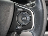 ◆アダプティブクルーズコントロール◆予め設定した車速内でクルマが自動的に加減速。前走車との適切な車間距離を維持しながら追従走行します。