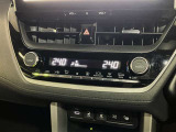 左右独立温度コントロールフルオートエアコンです。運転席、助手席それぞれで独立して温度設定ができます。冷え性の方が乗っても安心ですね♪
