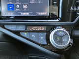 画面にはオーディオソースの選択項目が並び、テレビの選択も確認できます。停車時に映像やテレビを楽しみたい方にも、画面から選択できて便利にお使いいただけます。