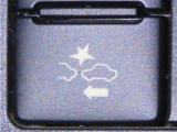 衝突被害軽減ブレーキを装備しております。