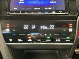 Wエアコン付きです!運転席・助手席それぞれ快適な車内でお過ごしいただけます。寒い時期には嬉しいシートヒーター付きです!