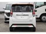リヤカメラと障害物センサーがあるのでバック駐車も安心♪