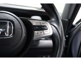 Hondaセンシングの機能のひとつ、アダプティブクルーズコントロール付!アクセルから足を離しても設定したスピードと前車との車間を保ち走行してくれます!車線維持もアシスト☆高速道路で疲労軽減ですね☆