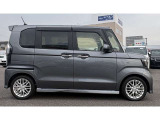 当店は、国道1号線沿いのホンダディーラーです。名古屋方面から国道1号線をお車でお越しの際は、店舗手前の信号を右折してください。