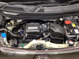 【エンジンルーム】Hondaならではの走り、i-VTECエンジン!街中や坂道での加速や高速道路での力強さが特徴です♪