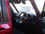 全方位で視界が広い。気持ちがよくて、運転もしやすい!多くのお客様に好評いただいています!