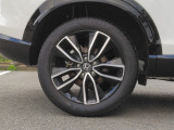 ホンダ純正のアルミホイールが装備されています。