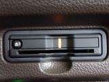 ■【ETC車載器】が装備されています。セットアップをしてお渡しとなり、ETCカードを差し込むだけで高速道路の利用が可能です。
