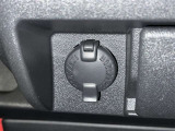 シガーソケット用の充電器が使用可能です!