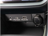 中古車だからこそオススメのボディーコーティング!!ボディ全体を磨く下地処理から丁寧に行い、細かい傷や水垢等の汚れを奇麗にしてから施工いたします!!ビフォー・アフターがハッキリとお判りいただけます!