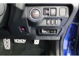 キーレスアクセス&プッシュスタート搭載。ETC2.0は&rdquo;スッキリ&rdquo;ビルトイン。運転席には、アクセスキー対応運転席シートポジションメモリー機能を装備です。