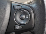 ◆アダプティブクルーズコントロール◆予め設定した車速内でクルマが自動的に加減速。前走車との適切な車間距離を維持しながら追従走行します。【LKAS】車線維持支援システムでステアリング操作を支援。