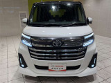 洗練されたデザインのフロントマスク。