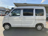 それではごゆっくりおクルマをご覧ください。お客様のご来店を心よりお待ちしております。