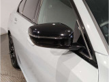 【BMWミラー】視認性の高いスタイリッシュなミラー。自動防眩機能も付いており夜間のドライビングをサポートします。