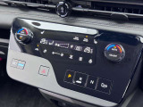 オートエアコンで温度を設定するだけで快適な車内環境を維持することができます!