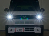 LEDヘッドライト(オートハイビーム機能付)が搭載されており、遠くまで明るく均一に照らし、高速道路等での安心感が向上しております。