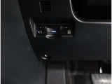 ETC!料金所も止まる事無くスイスイです!窓を開ける必要も無いので雨や花粉、排気ガスの浸入もありません!今や必需品ですネ!
