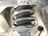 お車を安心してお乗りいただく為には、足回りの定期点検が欠かせません。サービスサポート(有償保証)では無料点検もご提供しており、安心のカーライフをお過ごしいただけるサポート体制が整っています。