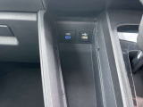 USB電源と通信用端子