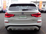 第二展示場にも多数のBMWをラインナップ!ご来店の際はBMW本店(厚木市下荻野140-1)に一度ご来店ください!☆関東運輸局認証工場 自動車分解整備事業2-6030☆プッシュプル式板金塗装ブース完備☆