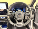 ステアリングスイッチ搭載!手を離さずに手元のスイッチでさまざまな操作が可能。運転中、視線をそらさなくても操作ができて安全です!